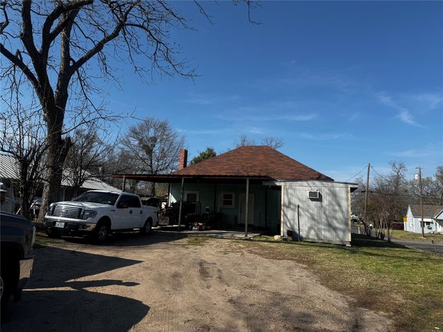 701 Van Sickle Street, Sulphur Springs, TX 75482