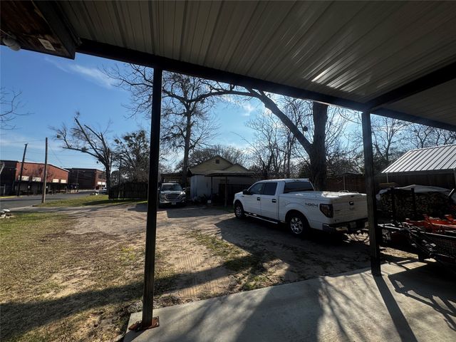 701 Van Sickle Street, Sulphur Springs, TX 75482