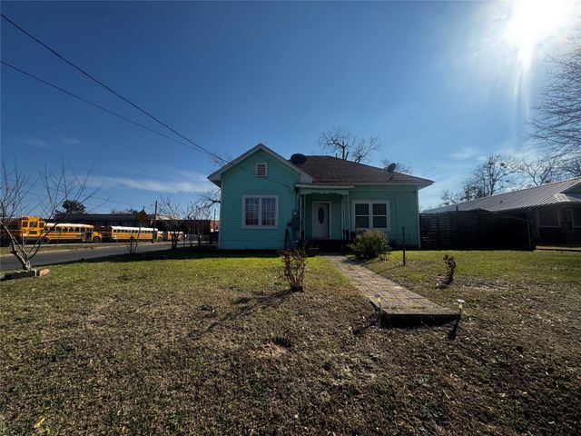 701 Van Sickle Street, Sulphur Springs, TX 75482