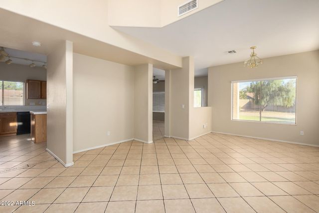 2237 S 63rd Lane, Phoenix, AZ 85043
