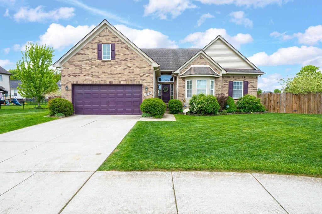 37655 Maddi Court, New Baltimore, MI 48047