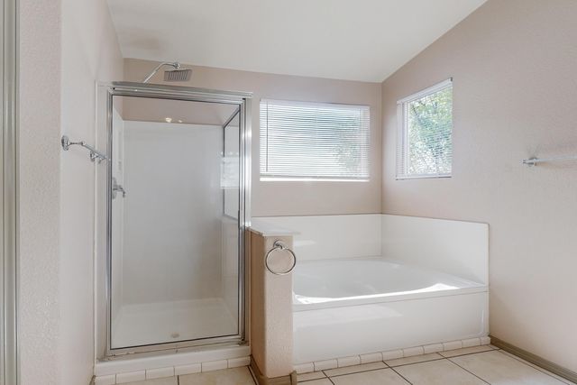 745 Valley Meadows Drive NE, Rio Rancho, NM 87144