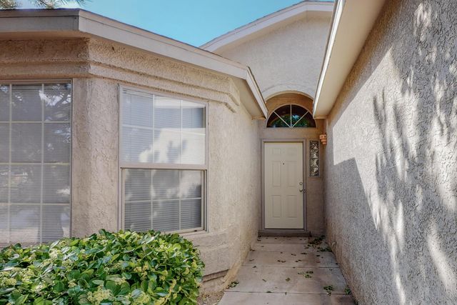 745 Valley Meadows Drive NE, Rio Rancho, NM 87144