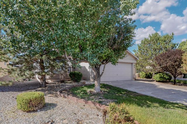 745 Valley Meadows Drive NE, Rio Rancho, NM 87144