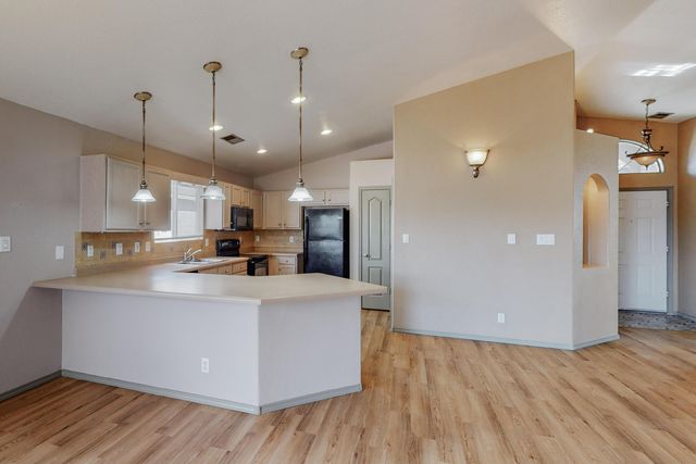 745 Valley Meadows Drive NE, Rio Rancho, NM 87144