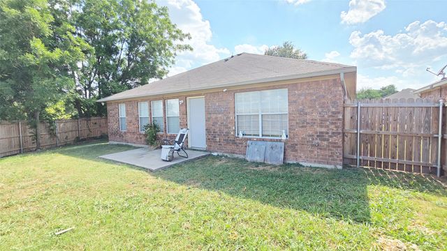 1420 Fitzhugh Street, Mckinney, TX 75069