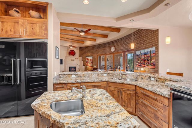 12757 N Sorrel Stallion Place, Marana, AZ 85658