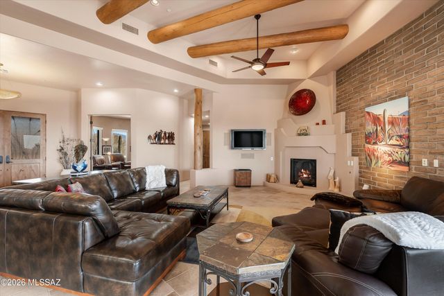 12757 N Sorrel Stallion Place, Marana, AZ 85658