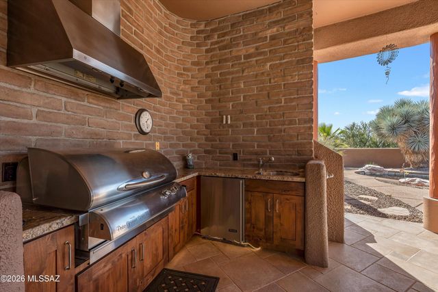 12757 N Sorrel Stallion Place, Marana, AZ 85658