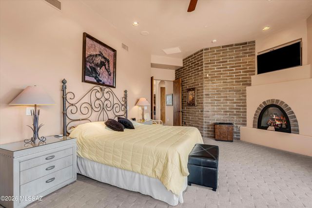 12757 N Sorrel Stallion Place, Marana, AZ 85658