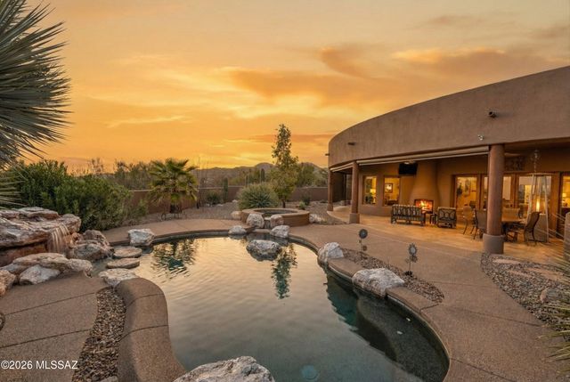 12757 N Sorrel Stallion Place, Marana, AZ 85658