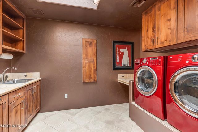 12757 N Sorrel Stallion Place, Marana, AZ 85658