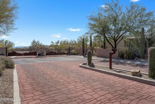12757 N Sorrel Stallion Place, Marana, AZ 85658