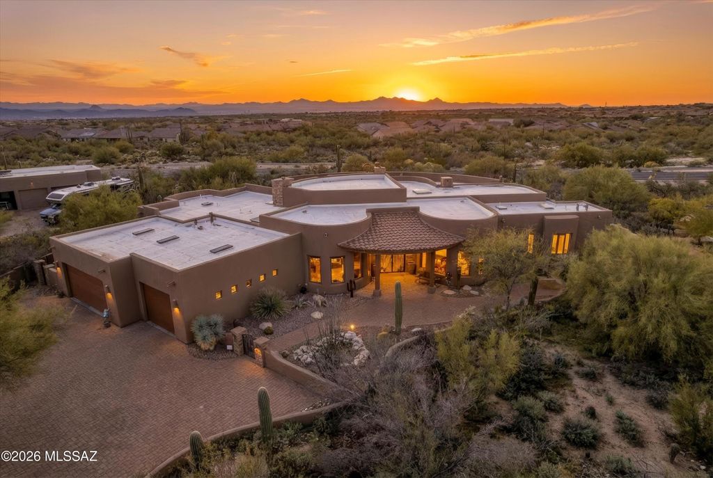 12757 N Sorrel Stallion Place, Marana, AZ 85658