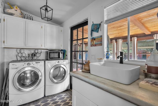 1550 W Eagle Way, Amado, AZ 85645