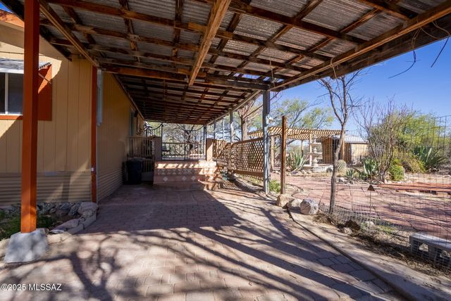 1550 W Eagle Way, Amado, AZ 85645