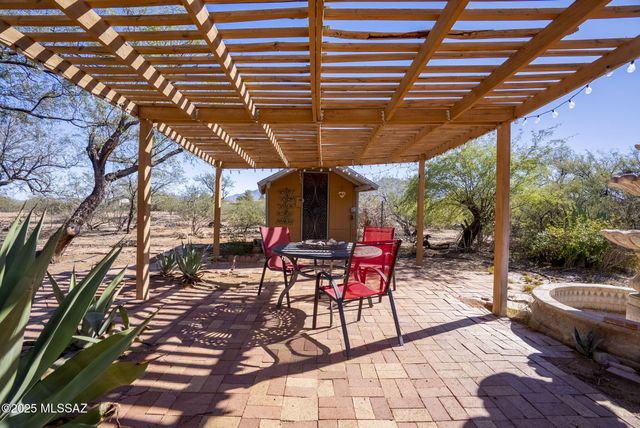 1550 W Eagle Way, Amado, AZ 85645