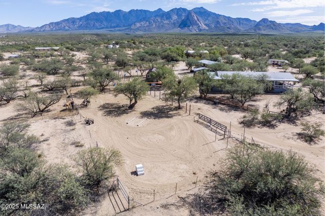 1550 W Eagle Way, Amado, AZ 85645