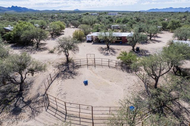 1550 W Eagle Way, Amado, AZ 85645