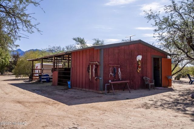 1550 W Eagle Way, Amado, AZ 85645