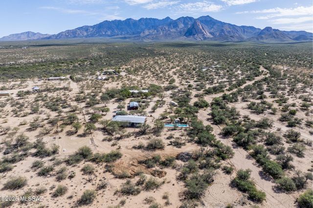 1550 W Eagle Way, Amado, AZ 85645