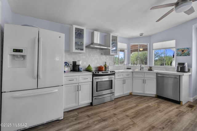 1550 W Eagle Way, Amado, AZ 85645