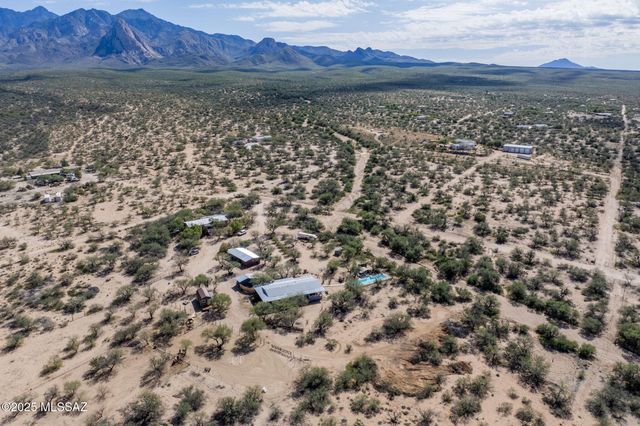 1550 W Eagle Way, Amado, AZ 85645