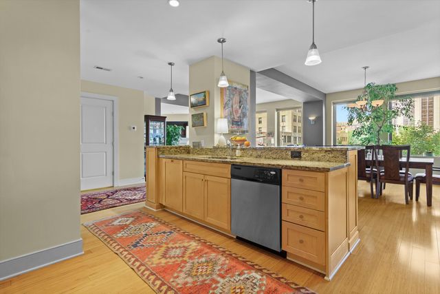 204 S Jefferson St Unit 3A, Roanoke, VA 24011