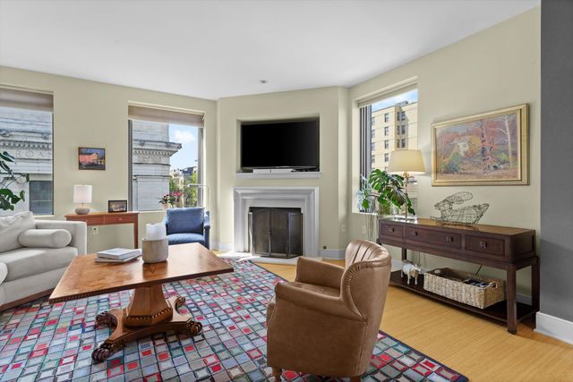 204 S Jefferson St Unit 3A, Roanoke, VA 24011