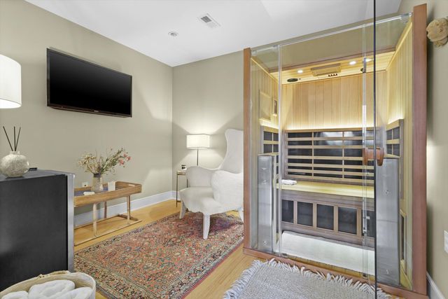 204 S Jefferson St Unit 3A, Roanoke, VA 24011