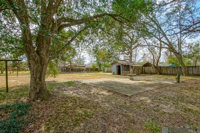 9688 Tanglewood Dr, Baton Rouge, LA 70818