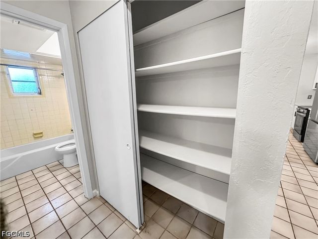 206 SE 46th TER, Cape Coral, FL 33904