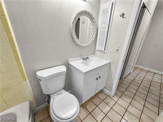 206 SE 46th TER, Cape Coral, FL 33904