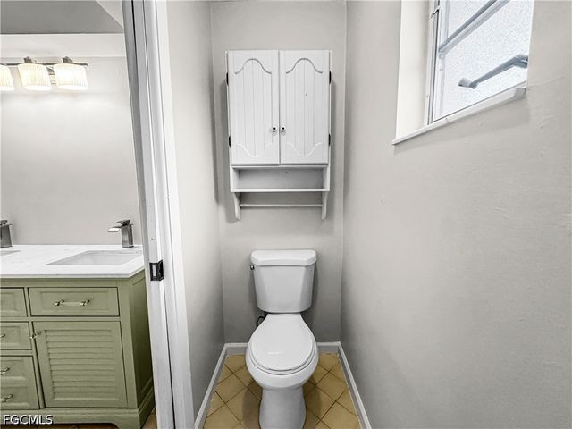 206 SE 46th TER, Cape Coral, FL 33904