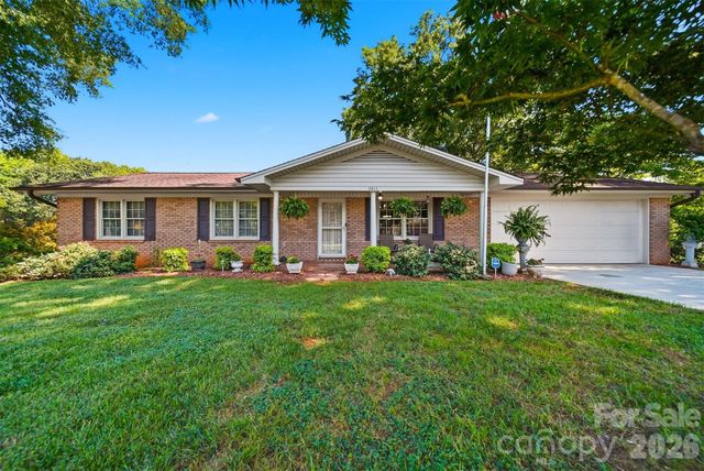3210 W Calvin Street, Claremont, NC 28610