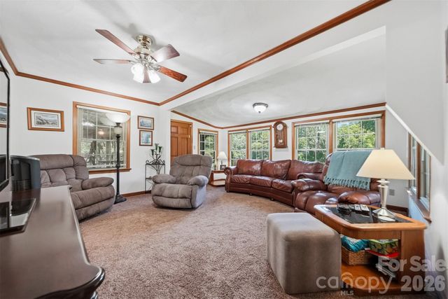 3210 W Calvin Street, Claremont, NC 28610