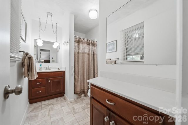 3210 W Calvin Street, Claremont, NC 28610