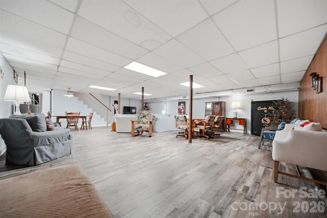 3210 W Calvin Street, Claremont, NC 28610