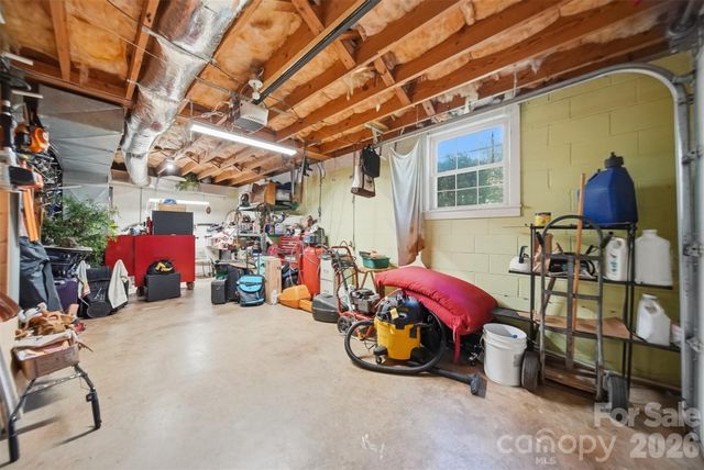 3210 W Calvin Street, Claremont, NC 28610