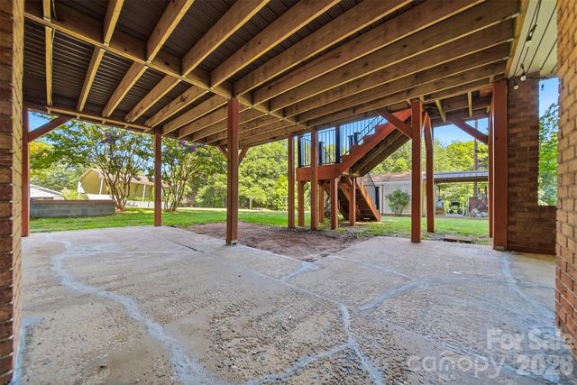 3210 W Calvin Street, Claremont, NC 28610