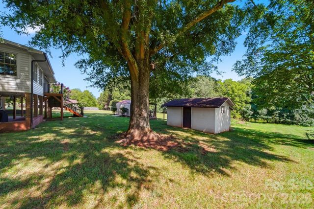 3210 W Calvin Street, Claremont, NC 28610