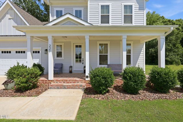 221 Old Hickory Drive, Raleigh, NC 27603