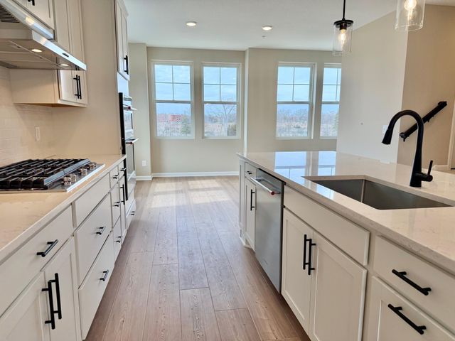 856 Woodlawn Avenue, Saint Paul, MN 55116