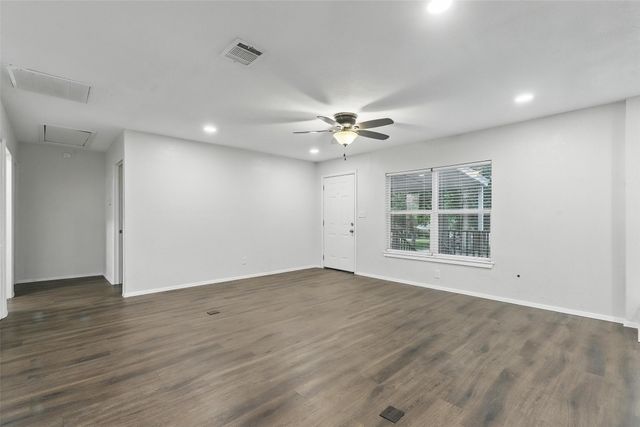 9337 Heron Drive, Fort Worth, TX 76108