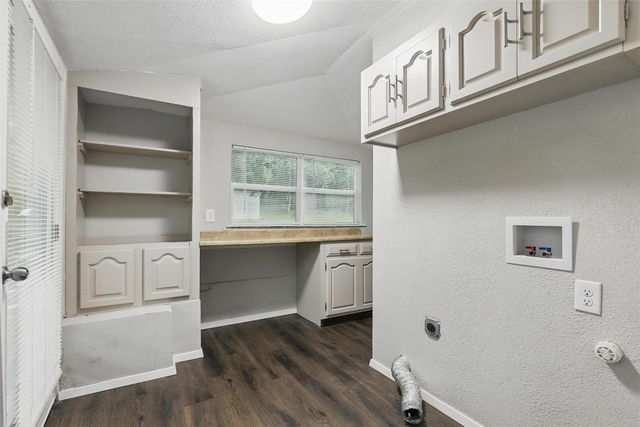 9337 Heron Drive, Fort Worth, TX 76108