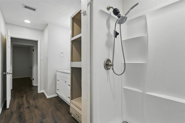 9337 Heron Drive, Fort Worth, TX 76108