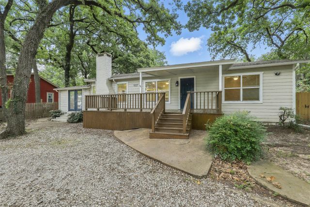 9337 Heron Drive, Fort Worth, TX 76108