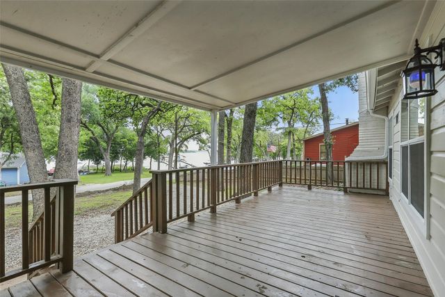 9337 Heron Drive, Fort Worth, TX 76108