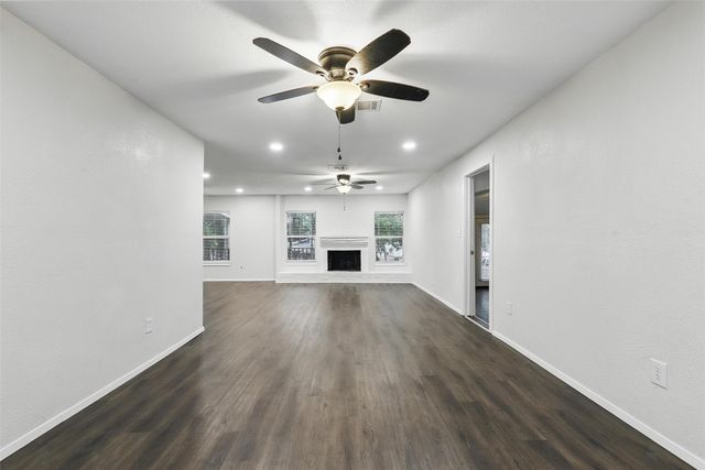 9337 Heron Drive, Fort Worth, TX 76108