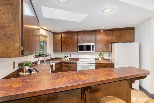 13 N Summit Drive, Bellingham, WA 98229